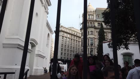 Entrance-museum-of-The-Cabildo-of-Argentina-with-kids-during-winter-holidays