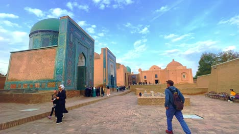 Blick-Auf-Das-Shah-i-Zinda-Ensemble-In-Samarkand,-Usbekistan