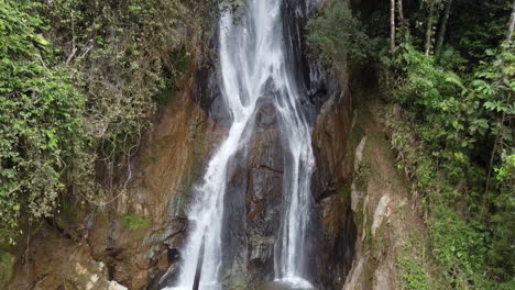 Drone-Shot-of-a-large-waterfall-in-Colombia