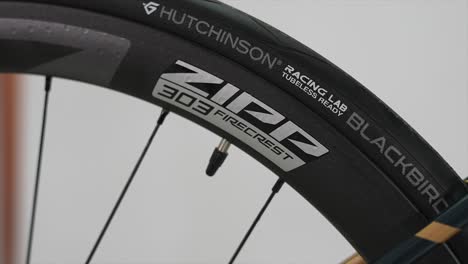 detail-of-modern-road-bicycle,-road-racing-bicycle-wheel