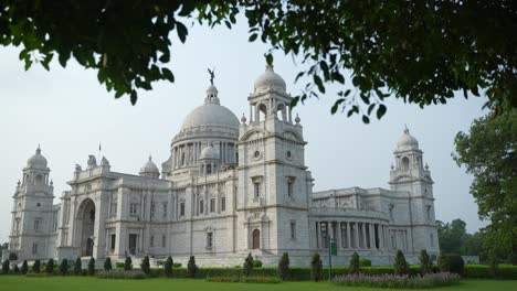 Victoria-Memorial-Hall-Dieser-Marmorpalast-Wurde-1921-Von-Der-Britischen-Regierung-Im-Zentrum-Von-Kalkutta-Zum-Gedenken-An-Königin-Victoria-Errichtet