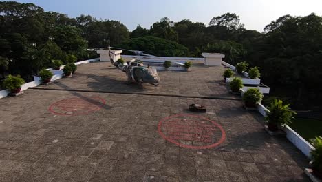 Military-Helicopter-atop-the-Reunification-Palace-in-Ho-Chi-Minh-City,-Vietnam