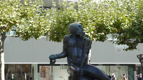 Modern-approach-to-brass-or-steel-sculpture-in-Frankfurt,-Germany-Europe