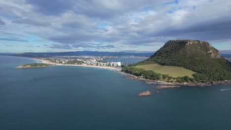 Panoramablick-Auf-Mount-Maunganui,-Tauranga,-Nordinsel,-Neuseeland---Drohnenaufnahme