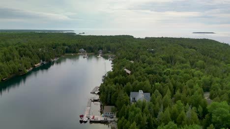 Aerial-view-of-Big-Tub-Harbor,-Tobermory,-Ontario,-Canada