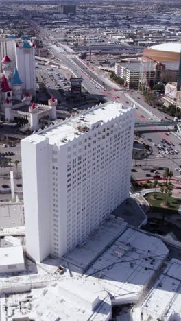 Vertical-Drone-Shot,-Former-Tropicana-Casino-Hotel-Before-Demolition,-Las-Vegas-Strip-Nevada-USA