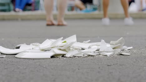 Fragments-of-Opa-plates-being-piled-up