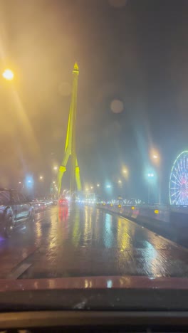 Bangkok-Registra-Tráfico-En-Puentes-Y-Carreteras-A-Pesar-De-Las-Lluvias-Persistentes