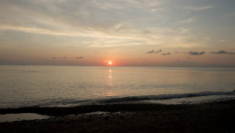 Serene-Daybreak-Over-Tropical-Seascape-Of-Bali,-Indonesia