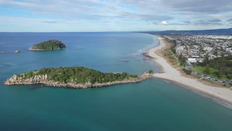 Islas-Cercanas-A-La-Costa-De-Moturiki-Y-Motuotau-En-La-Bahía-De-Plenty,-Nueva-Zelanda