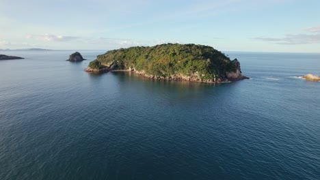 Scenic-Landscape-Of-Coromandel-Peninsula-In-North-Island,-New-Zealand---Aerial-Drone-Shot