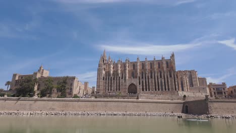 Kathedrale-Santa-Maria-Von-Palma-La-Seu,-Gotisch-römisch-katholische-Mallorca-Spanien