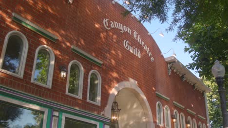 Exterior-of-the-Canyon-Theatre-Guild,-sunny-day-in-Newhall,-California,-USA