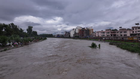 Drone-shot-of-Disastrous-flooding-in-Kathmandu,-Nepal,-devastates-urban-living