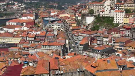 Scenic-cityscape-view-and-sea-of-red-roofs-in-Porto,-Portugal