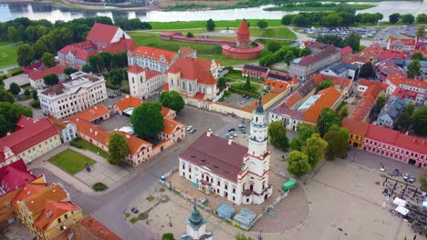 Quant-Kleine-Stadt-Kuanas,-Litauen-In-Der-Mitte-Von-Europa