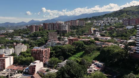 Vista-Aérea-Del-Oeste-De-Cali,-Barrio-De-San-Fernando-En-Colombia