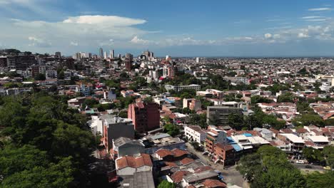 Vistas-Aéreas-De-La-Ciudad-De-Cali-En-Un-Día-Soleado