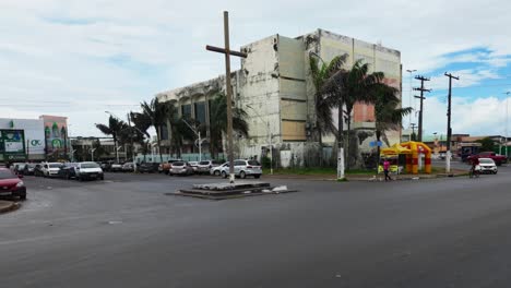 Admire-La-Vista-Panorámica-De-La-Cruz-De-São-José-En-Macapá,-Un-Importante-Hito-Religioso-Y-Cultural.