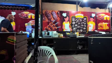 Experience-the-vibrant-street-food-scene-of-Macap?