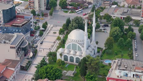 Mezquita-Ebu-Bekr,-Centro-De-Shkoder,-Albania