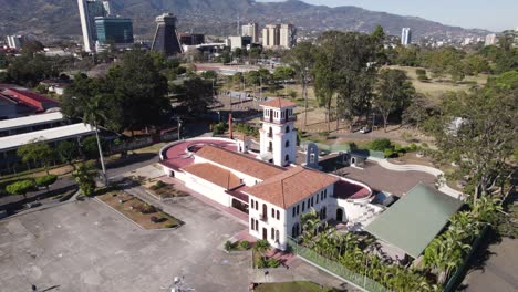 Aerial-view-of-the-Museum-of-Costa-Rican-Art,-showcasing-its-unique-architecture-and-beautiful-surroundings-in-San-Jose,-Costa-Rica