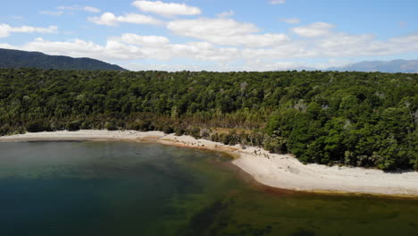 Lago-Y-Montañas-Nueva-Zelanda-Drone-4k