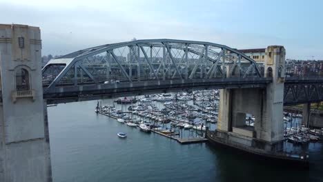 Burrard-Street-Truss-Bridge-,Downtown-Vancouver-City-Canada,-False-Creek