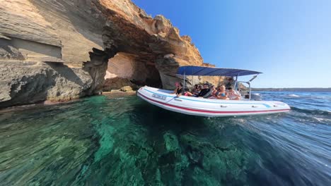 excursion-on-the-coast-of-mallorca-by-boat