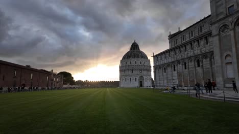 Piazza-del-Duomo,-Pisa-Cathedral-Square,-landmark-leaning-tower,-grand-marble-striped