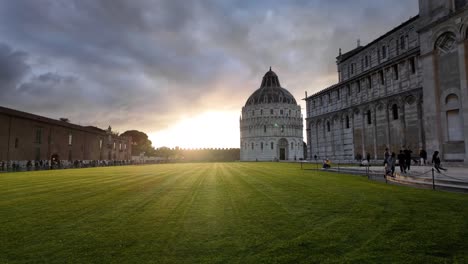 Pisa-Cathedral-Square-Piazza-del-Duomo,-landmark-leaning-tower,-grand-marble-striped