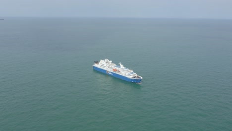 Quark-Expeditions-old-passenger-vessel-Ocean-Diamond-at-anchor-offshore-Uruguay