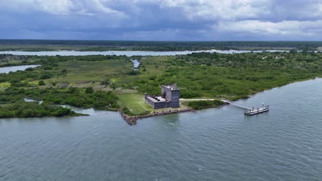 Vista-Aérea-Del-Monumento-Nacional-Fort-Matanzas-Desde-Un-Dron