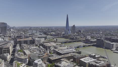 Flyover-London-city-and-the-Thames-river