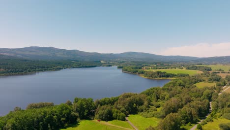 4K-Aerial-Drone-Footage-Of-Lipno-Lake-In-Czechia,-Clear-day,-Europe