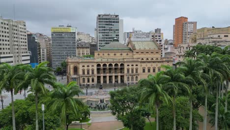 Aerial-zoom-in-drone-view-of-Municipal-Theater-in-Sao-Paulo,-Brazil-at-daytime