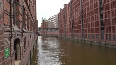 Blick-Auf-Die-Innenstadt-An-Einem-Bewölkten-Tag