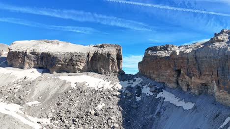 Imágenes-De-Drones-De-La-Brecha-De-Roland-En-Gavarnie,-En-Los-Pirineos