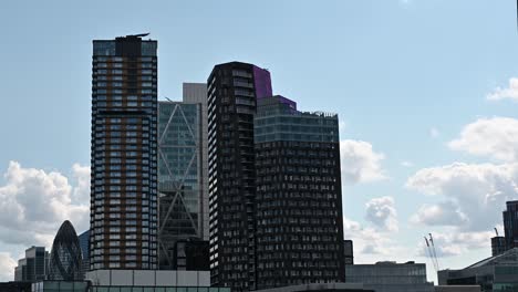 Looking-up-towards-the-City-of-London-from-Courthouse-Hotel-Shoreditch,-London,-United-Kingdom