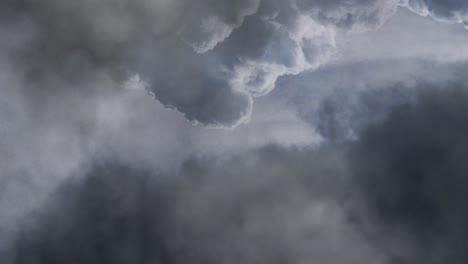 Fuerte-Tormenta-Eléctrica-En-Cielo-Oscuro-Ultra-Hd