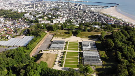 Le-Havre-Por-Drone-4k-Francia-Normandía-Jardines-Colgantes