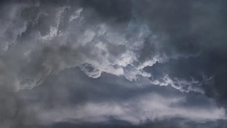 Relámpagos-En-El-Cielo-Oscuro-Y-Tormentoso-En-Ultra-Hd,-Tormentas-Eléctricas