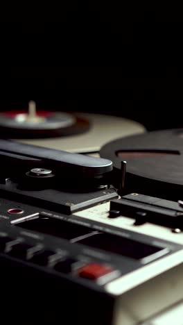 Vertical-4k,-Audio-Tape-Recorder-Player,-Spinning-Reels,-Close-Up