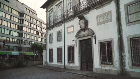 Vista-Exterior-Del-Centro-De-Cultura-Católica-En-Oporto.