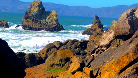 Scenic-view-of-the-Pacific-Ocean-from-the-cave-of-Sutro-Baths