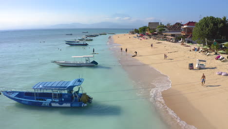 Imágenes-De-La-Hermosa-Puesta-De-Sol-En-La-Playa-De-Bali,-Indonesia