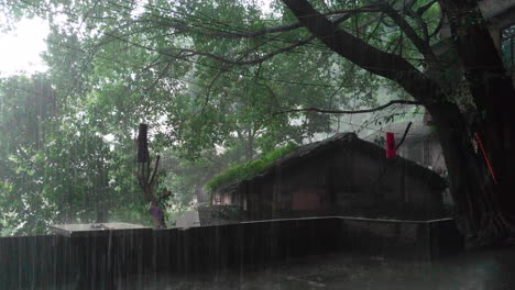 Tormenta-De-Lluvia-En-La-Antigua-Ciudad-De-Chongqing