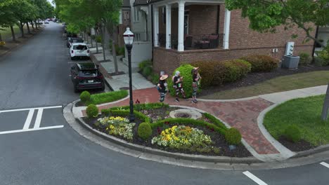 Runners-On-The-Street-During-The-Annual-Tacos-And-Tequila-5K-Race-In-Suwanee,-Georgia-USA