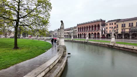 Padua-Norditalien-Fluss-Bacchiglione,-Region-Venetien-In-Der-Nähe-Von-Venedig-älteste-Stadt