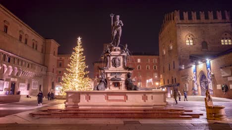 Neptunbrunnen-Statue-Auf-Der-Piazza-Maggiore-In-Der-Nacht-In-Bologna,-Italien